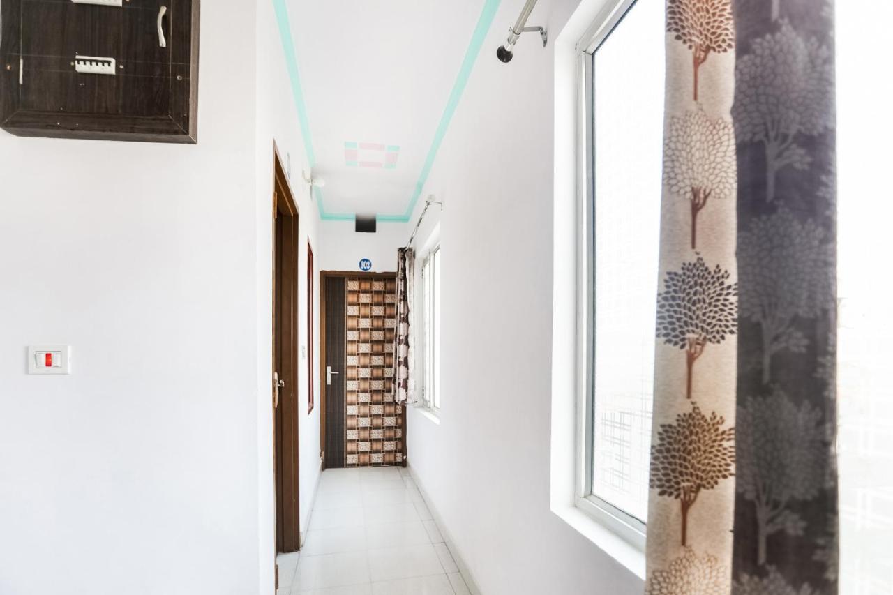 Oyo 69534 Hotel Nanda Tower Hanumāngarh Zewnętrze zdjęcie