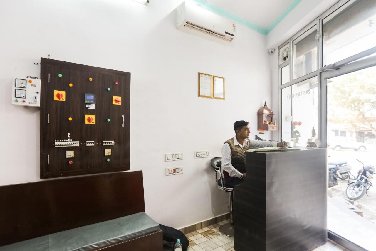 Oyo 69534 Hotel Nanda Tower Hanumāngarh Zewnętrze zdjęcie
